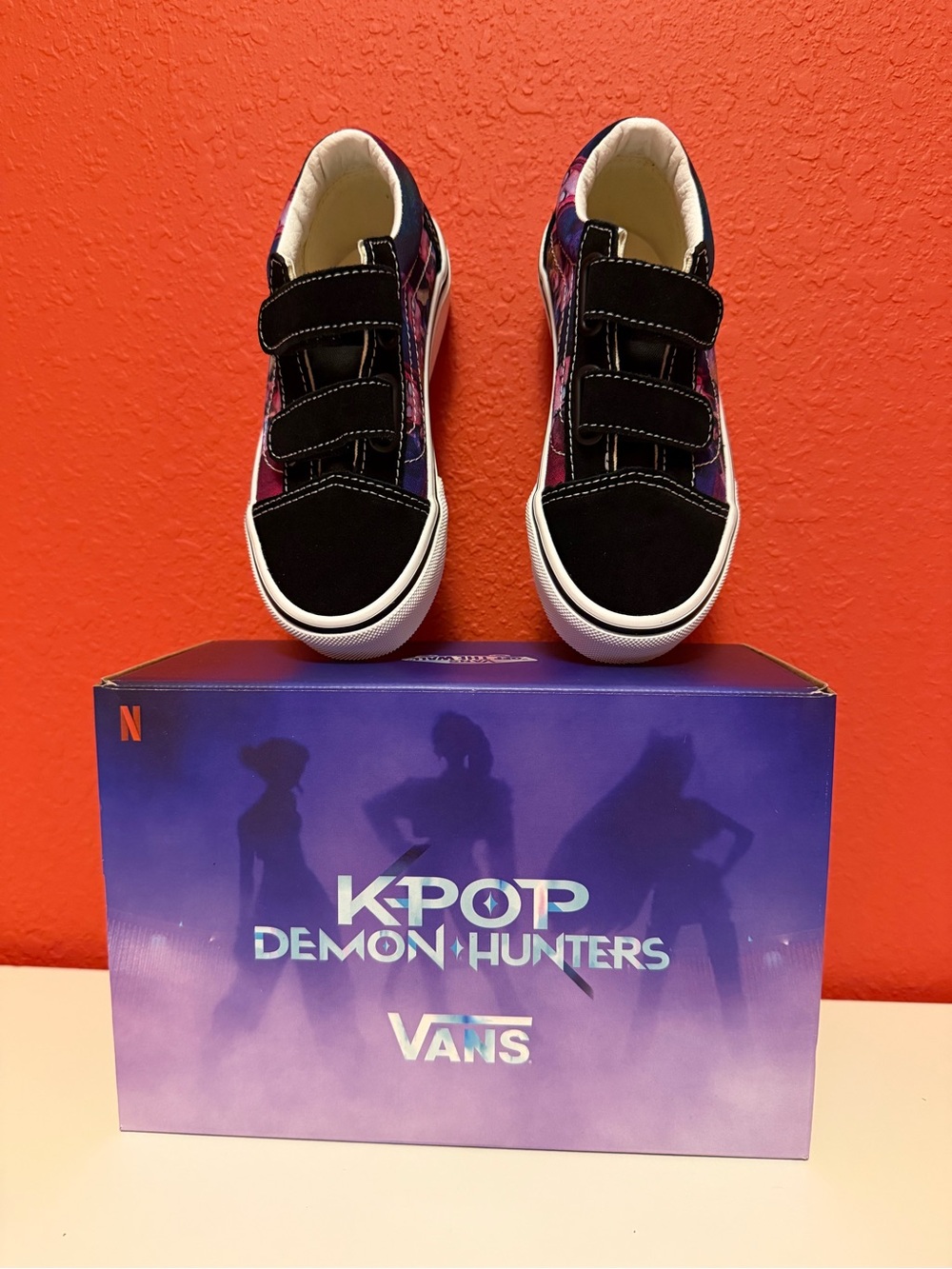 Vans Kids Velcro Sneakers with Black & Purple K-Pop Demon Hunters Art - Picture 4 of 4